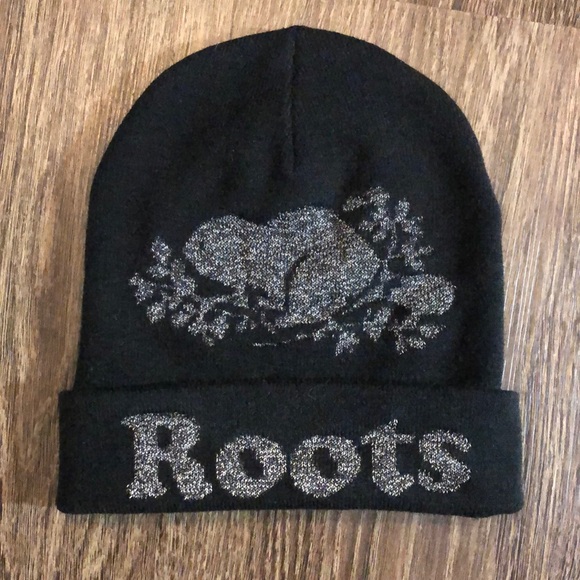 Roots Hat - Picture 3 of 5